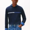 T-shirt a maniche lunghe con logo bandiera tono su tono T-shirt a maniche lunghe con logo bandiera tono su tono