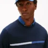 T-shirt a maniche lunghe con logo bandiera tono su tono T-shirt a maniche lunghe con logo bandiera tono su tono