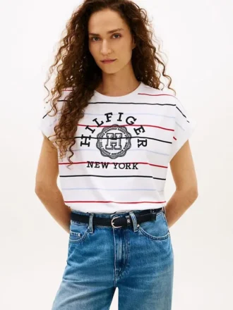 T-shirt a righe con logo ad arco e maniche a pipistrello