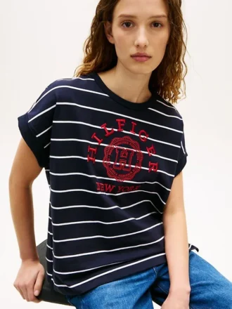 T-shirt a righe con logo ad arco e maniche a pipistrello