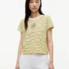 T-shirt a righe con monogramma in stile nautico T-shirt a righe con monogramma in stile nautico