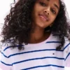 T-shirt a righe con orlo annodato per bambini T-shirt a righe con orlo annodato per bambini