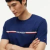 T-shirt con logo a righe Hilfiger T-shirt con logo a righe Hilfiger