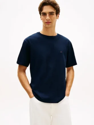 T-shirt con logo bandiera sul retro e vestibilità comoda