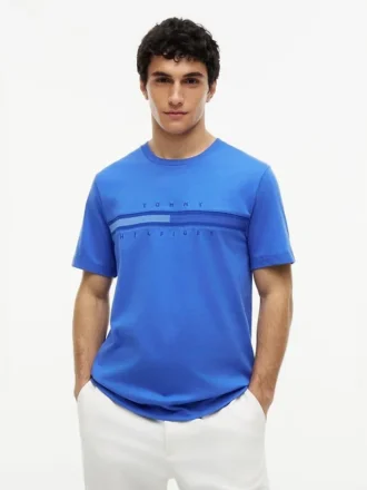 T-shirt con logo bandiera tono su tono