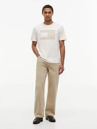 T-shirt con logo bandiera tono su tono