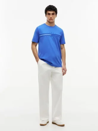 T-shirt con logo bandiera tono su tono