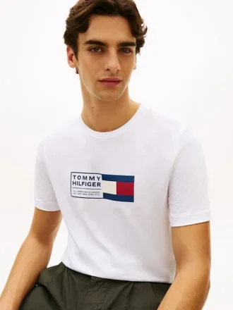 T-shirt con logo Flag Box