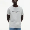 T-shirt con logo Tommy ricamato T-shirt con logo Tommy ricamato
