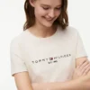 T-shirt con logo Tommy ricamato T-shirt con logo Tommy ricamato