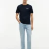 T-shirt con logo Wavy Flag sul retro