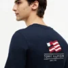 T-shirt con logo Wavy Flag sul retro