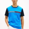 T-shirt con maniche a contrasto e logo bandiera