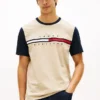 T-shirt con maniche a contrasto e logo bandiera