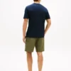 T-shirt con monogramma in stile calligrafico T-shirt con monogramma in stile calligrafico