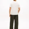 T-shirt con monogramma in stile calligrafico T-shirt con monogramma in stile calligrafico
