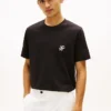 T-shirt con monogramma ricamato T-shirt con monogramma ricamato