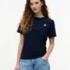 T-shirt con monogramma ricamato T-shirt con monogramma ricamato