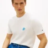T-shirt con monogramma ricamato T-shirt con monogramma ricamato