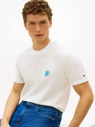 T-shirt con monogramma ricamato