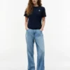 T-shirt con monogramma ricamato T-shirt con monogramma ricamato