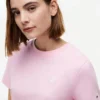 T-shirt con monogramma ricamato T-shirt con monogramma ricamato
