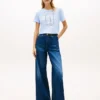 T-shirt con stampa barca a vela T-shirt con stampa barca a vela