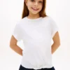 T-shirt da bambina con logo Hilfiger e cravatte sul davanti T-shirt da bambina con logo Hilfiger e cravatte sul davanti