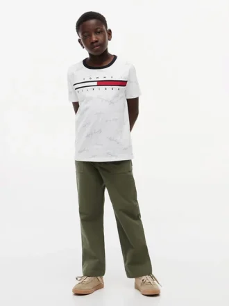 T-shirt da bambino con logo a strisce e bandiera