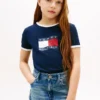T-shirt da bambino con logo bandiera ondulata T-shirt da bambino con logo bandiera ondulata