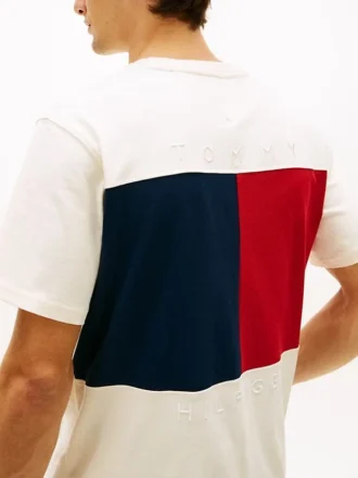 T-shirt dal taglio comodo con logo bandiera sul retro