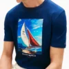 T-shirt Hilfiger con stampa fotografica a tema velico T-shirt Hilfiger con stampa fotografica a tema velico