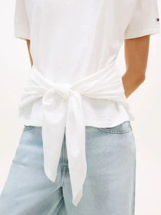 T-shirt in cotone fiammato con nodo sul davanti