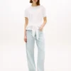 T-shirt in cotone fiammato con nodo sul davanti T-shirt in cotone fiammato con nodo sul davanti