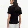 T-shirt in cotone fiammato con nodo sul davanti T-shirt in cotone fiammato con nodo sul davanti