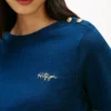 T-shirt in cotone interlock con bottoni dorati T-shirt in cotone interlock con bottoni dorati