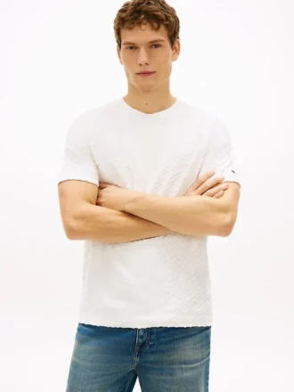 T-shirt in jacquard con logo bandiera su tutta la superficie