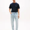 T-shirt in piqué con taschino a righe T-shirt in piqué con taschino a righe