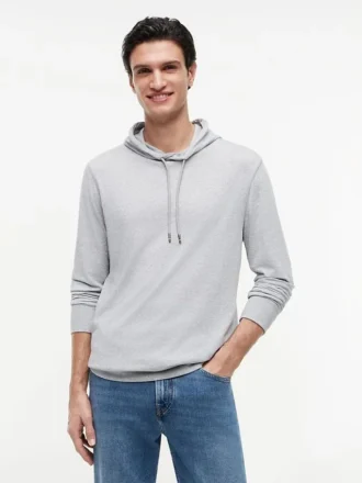 T-shirt leggera con cappuccio