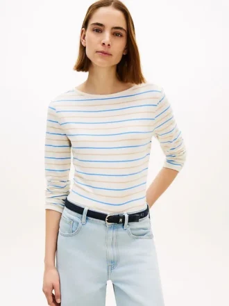 T-shirt leggera con scollo a barchetta