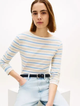 T-shirt leggera con scollo a barchetta