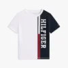 T-shirt per bambini con logo a blocchi di colore verticali T-shirt per bambini con logo a blocchi di colore verticali