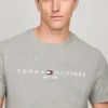 T-shirt slim fit con logo Tommy ricamato T-shirt slim fit con logo Tommy ricamato