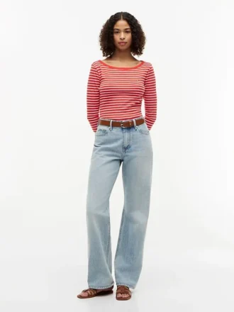 T-shirt slim fit con scollo a barchetta