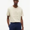 T-shirt tinta in capo con logo foglia d’alloro T-shirt tinta in capo con logo foglia d’alloro