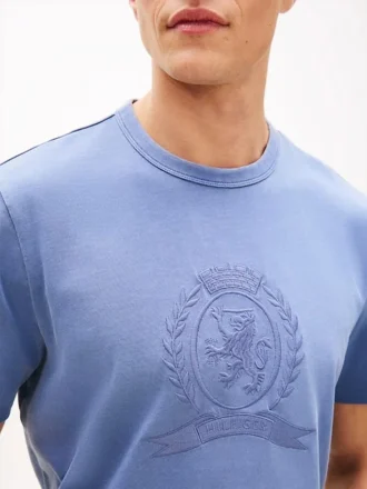 T-shirt tinta in capo con logo foglia d’alloro