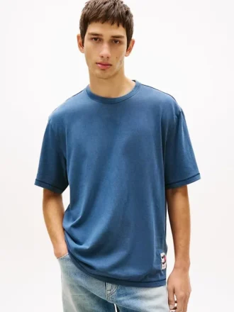 T-shirt Tommy Jeans con bandiera ondulata