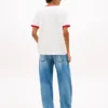 T-shirt Tommy Jeans con bordo a righe e bandiera ondulata