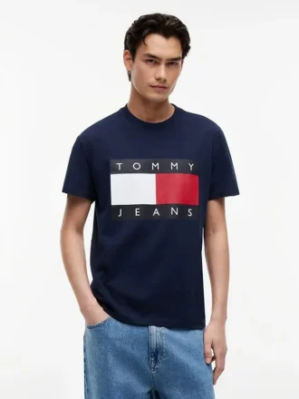 T-shirt Tommy Jeans con grande logo bandiera