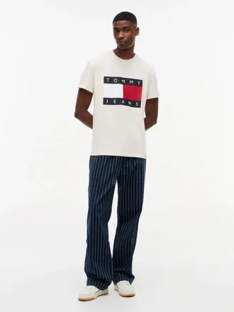 T-shirt Tommy Jeans con grande logo bandiera